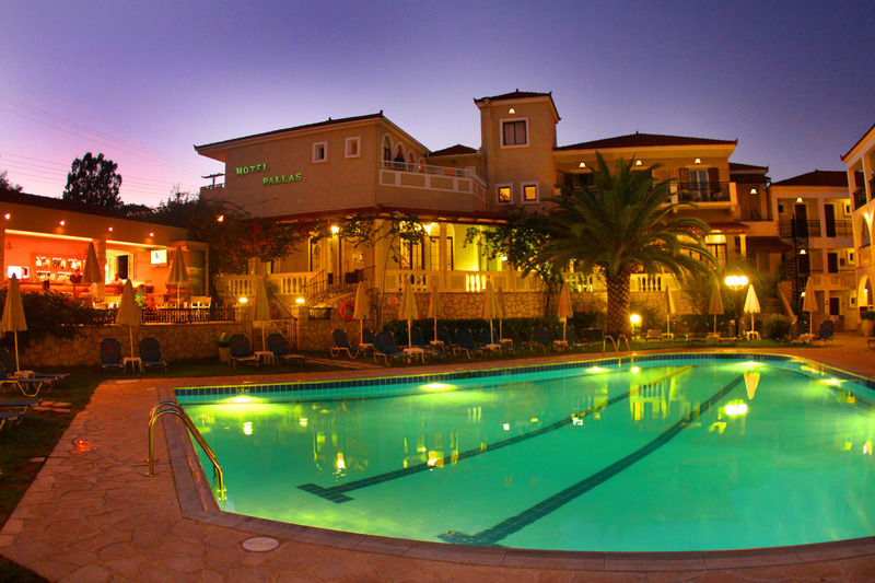 Hotel Pallas Лаганас Екстериор снимка