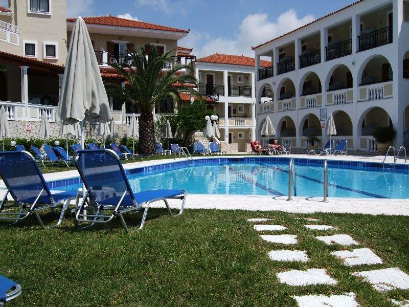 Hotel Pallas Лаганас Екстериор снимка