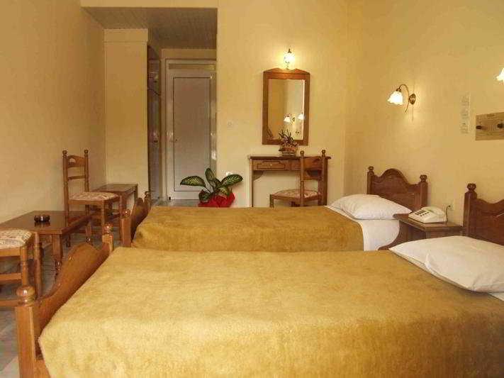 Hotel Pallas Лаганас Екстериор снимка